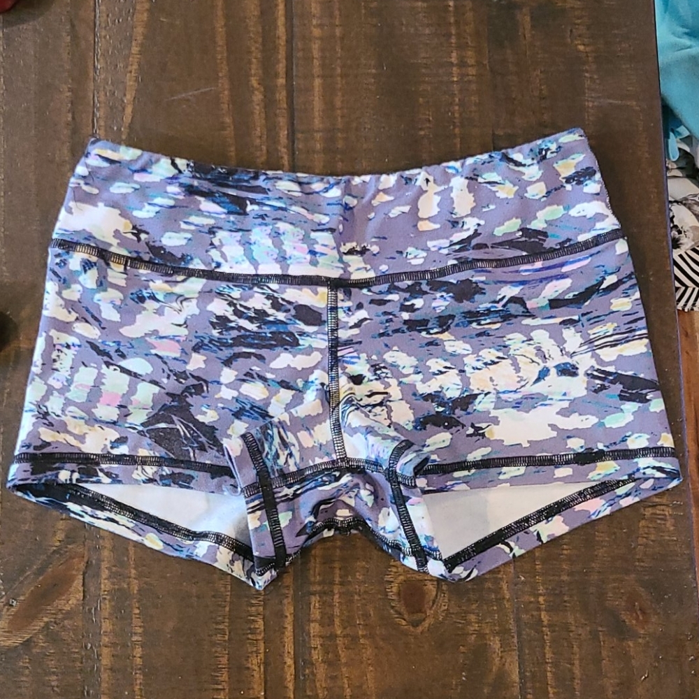 Fleo Shorts